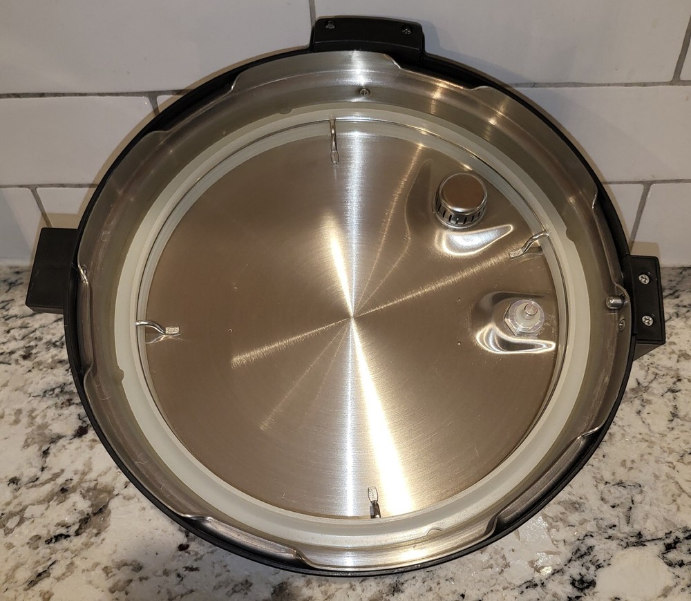 Crock Pot Express 6 Qt Programmable Multicooker/Pressure Cooker SCCPPC600-V1