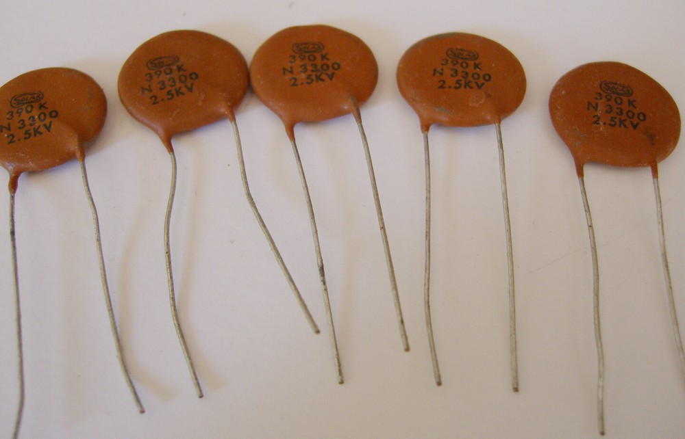 50 – NOS Solar Ceramic Disk Capacitors 390 pfd @ 2.5 kv Test Good!