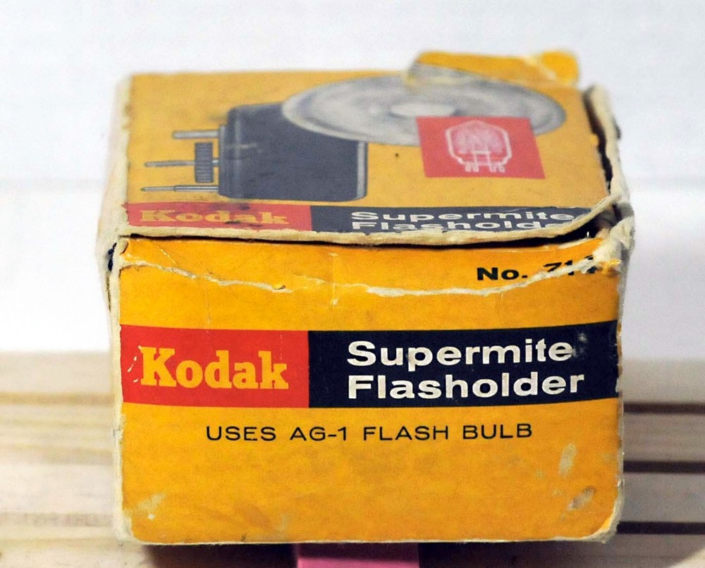 KODAK SUPERMITE FLASHHOLDER-VINTAGE WITH BOX