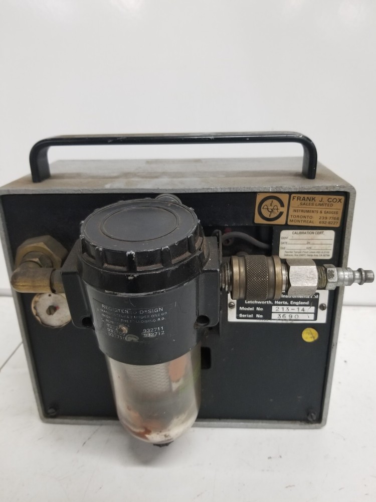 Herbert Controls 213-14 Sigma Dialair Pneumatic Panel Meter .05-0-.05 mm Range