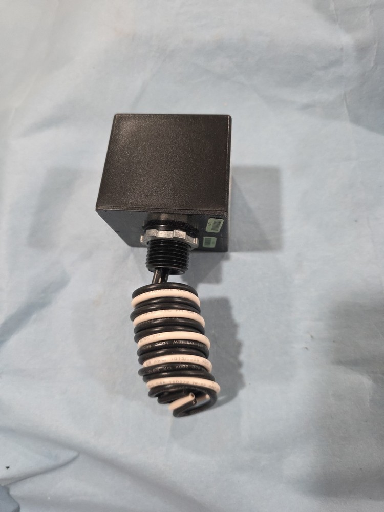 Square D SDSA1175 25kA 3-Wire 120V~ Surge Protective Device