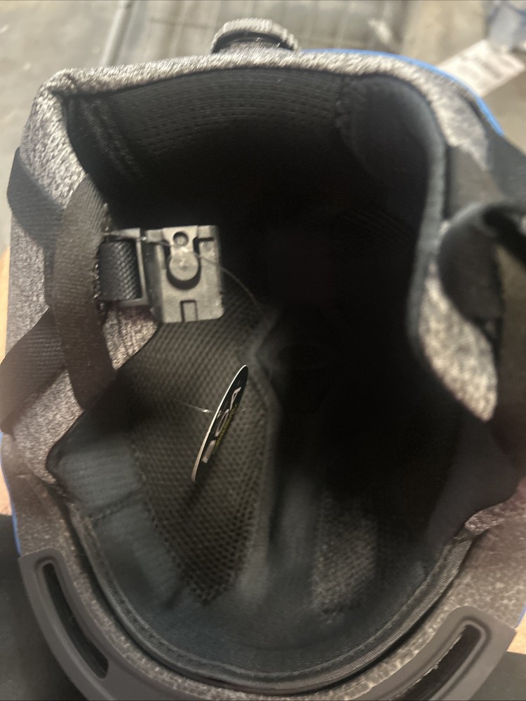 2025 Oakley MOD1 Pro SL Helmet MIPS