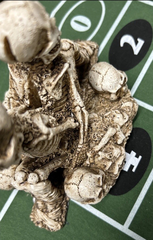 Skull Dagger