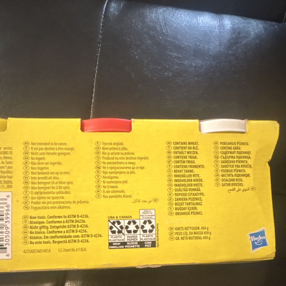 Play-Doh Dinosaurs 4-Pack Modeling Compound Set 2020