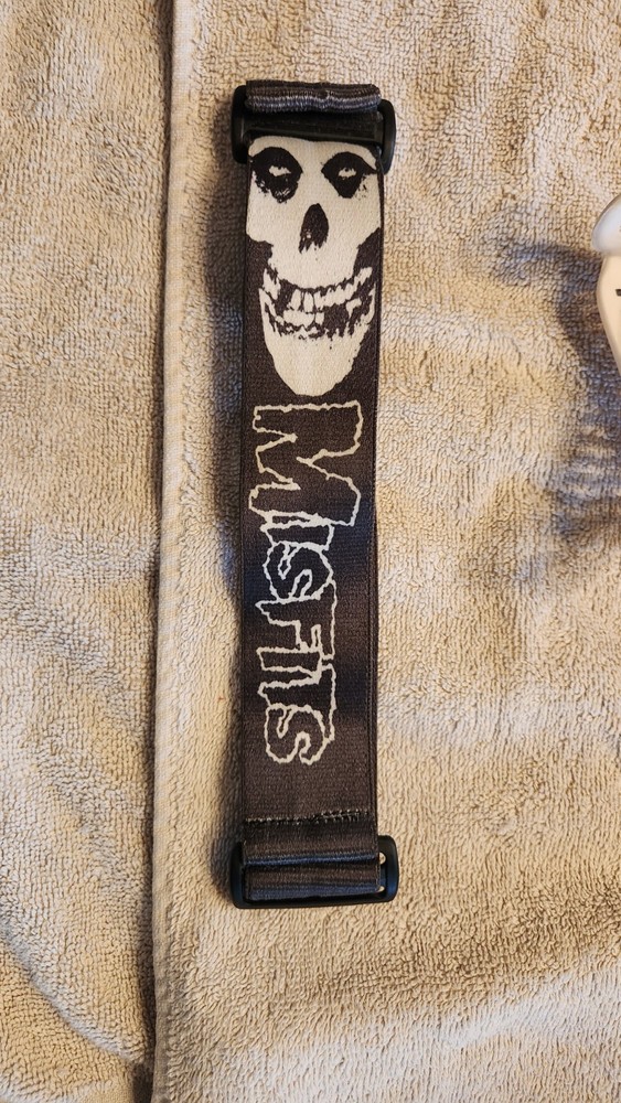 UNDR Paintball OG Misfitss Strap