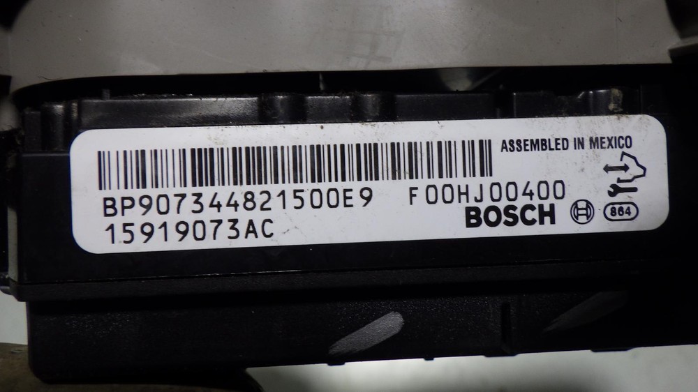 09 CADILLAC SRX Front Door Switch 15919073