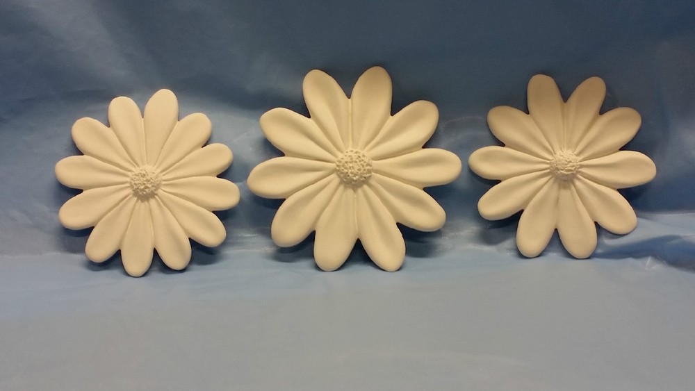 Ceramic Bisque~~ Ready to Paint~~~ 3~~ Daisy's with dowells