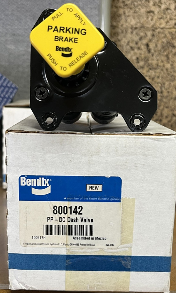 Bendix 800142 PP-CC Dash Valve NEW