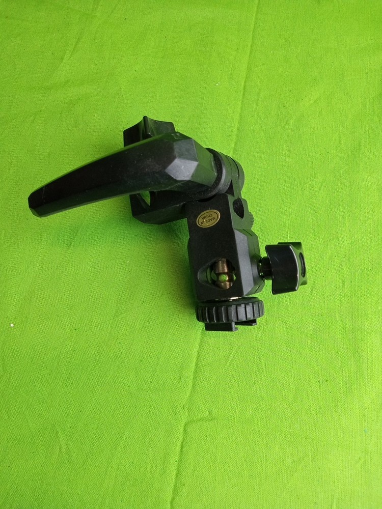 Camera Flash Bracket. Mount with Umbrella Holder