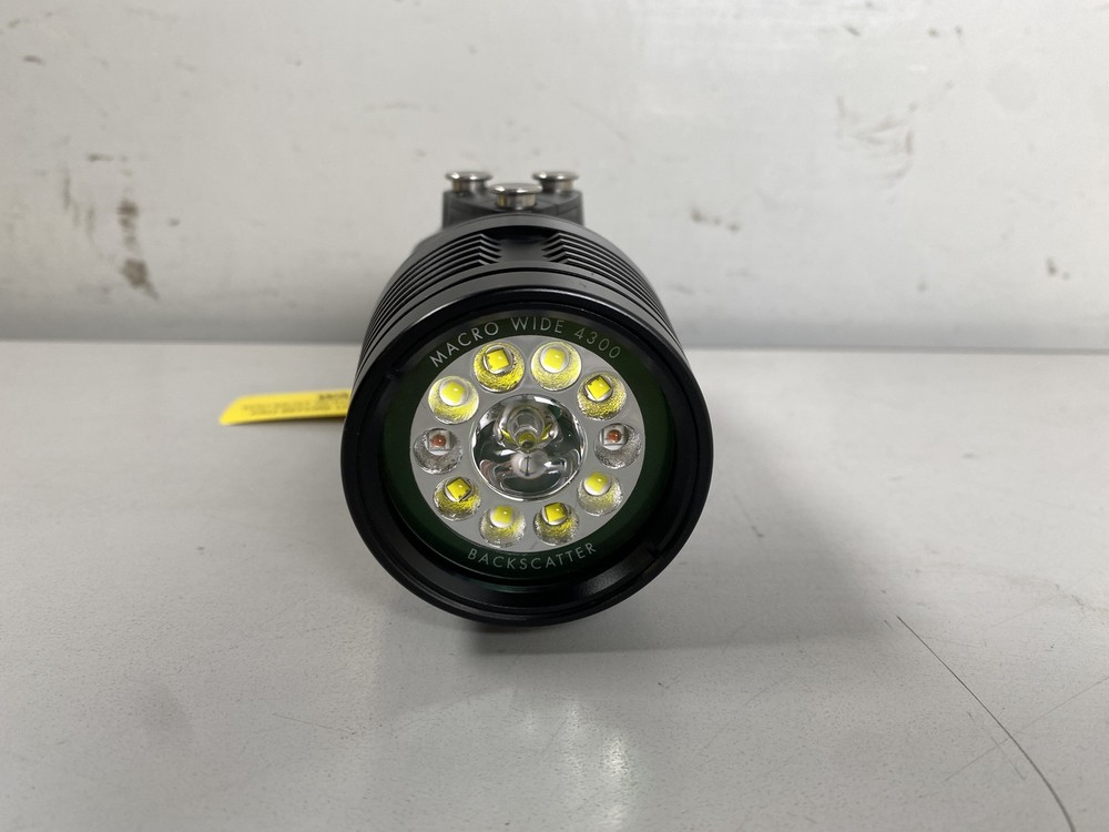 Backscatter Macro Wide 4300 Underwater Video Light MW-4300