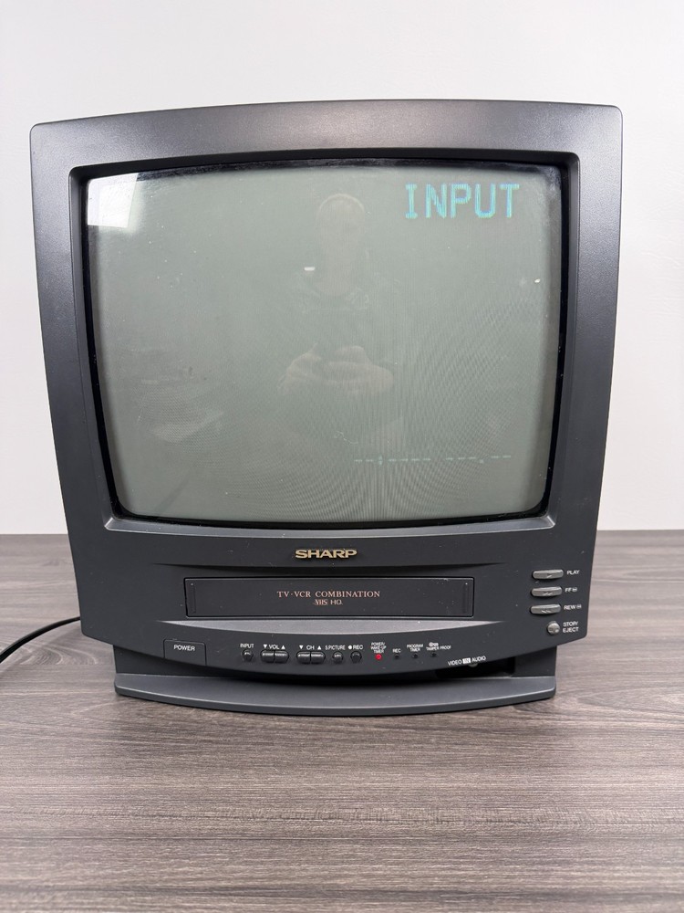 SHARP 13VT-j100 TV/VCR Combo, Remote & Namco Plug it & Play Games Console