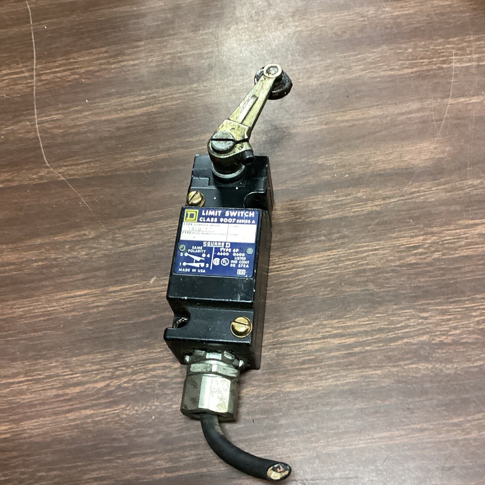Square D AEQ2724 Limit Switch Class 9007 E72