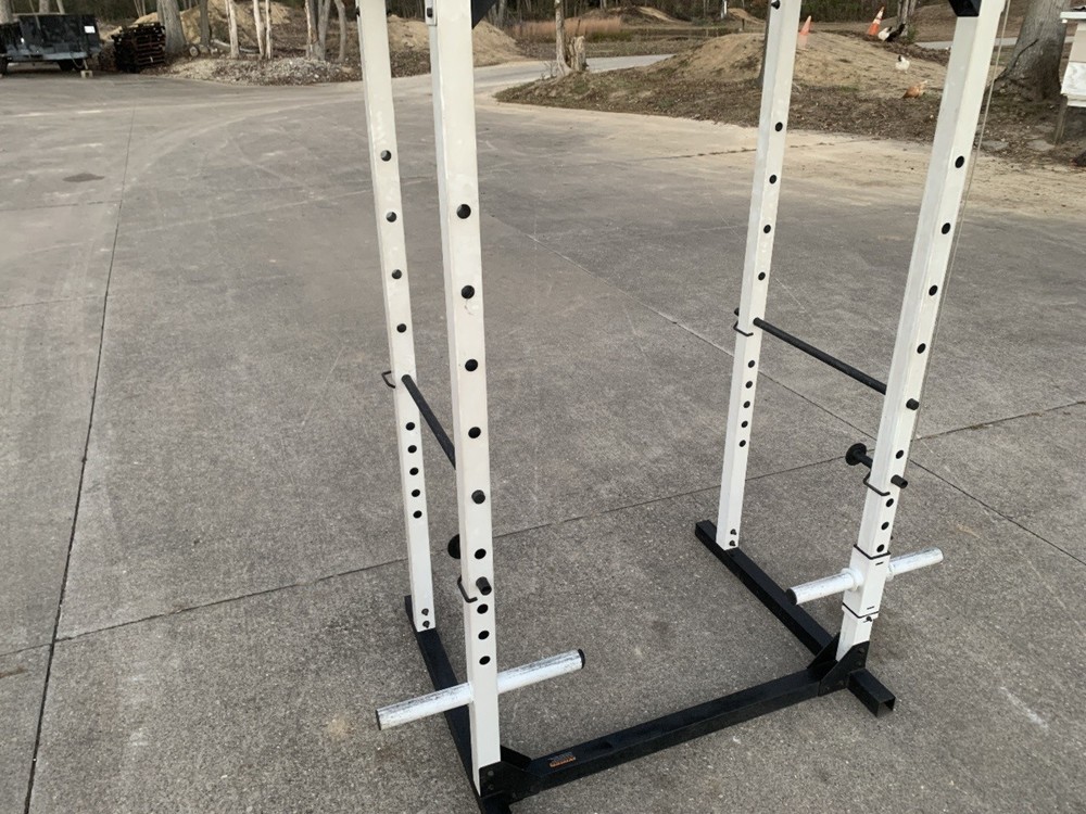 Squat Rack Power Bench Press Triceps Push Down Machine Muscle Chin Pull Up