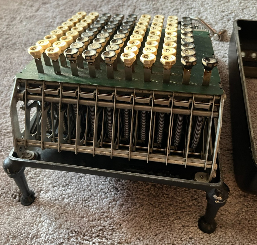 Burroughs Key Calculator Adding Machine Keys Locked Needs Fixing