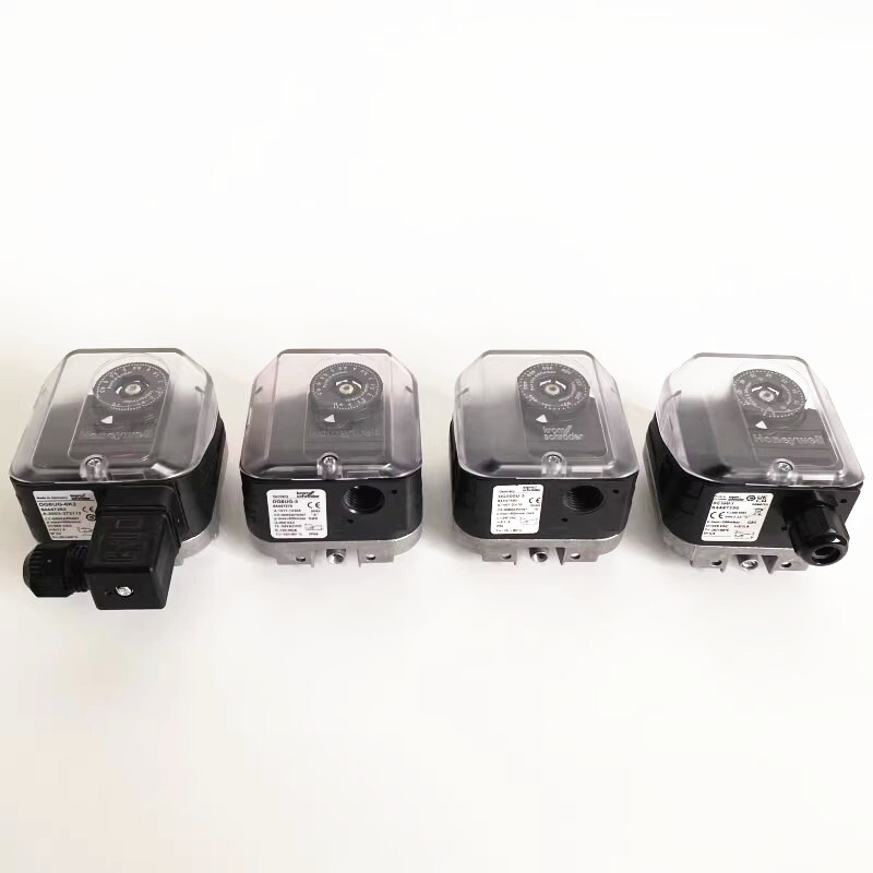 1pcs KROM Pressure Switch DG10UG-6K2