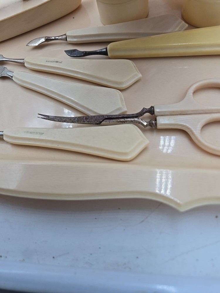 When Backlite Celiod vanity set
