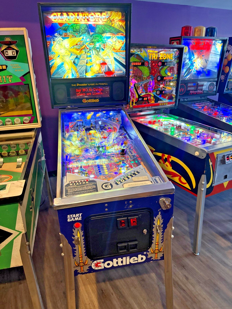 Gottlieb Gladiators Pinball Machine