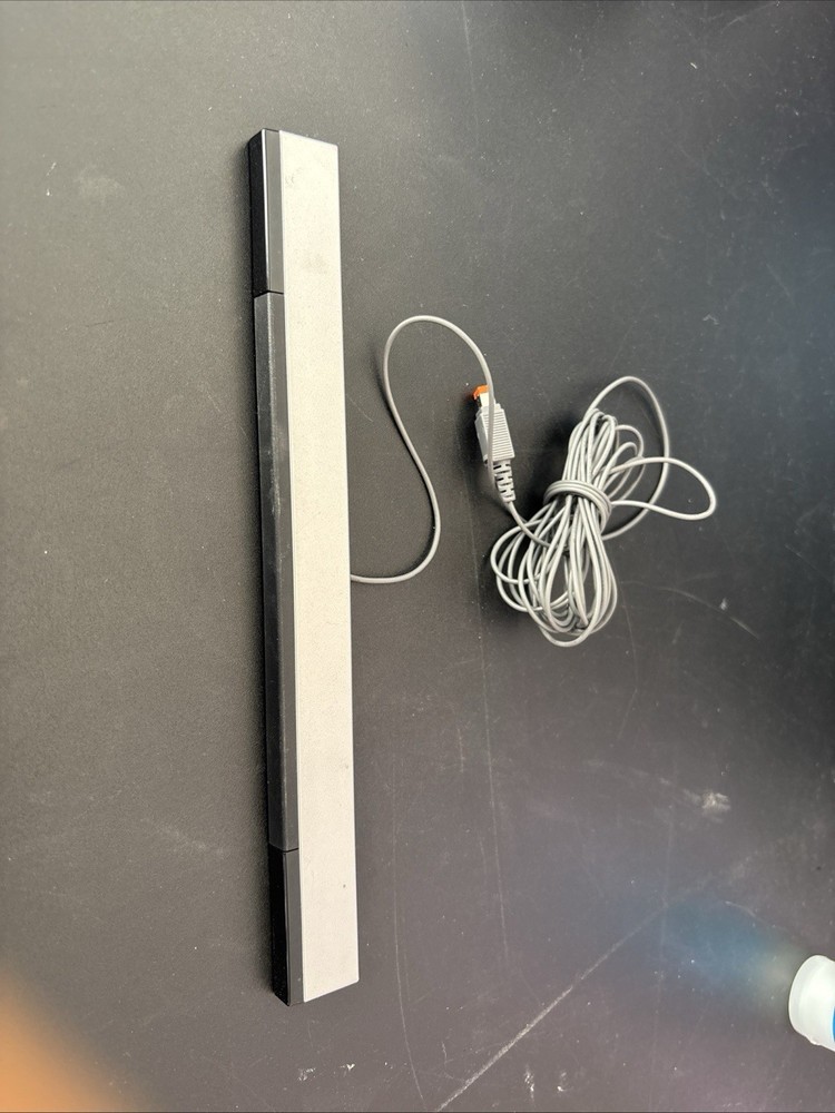 Used Nintendo Wii Sensor Bar