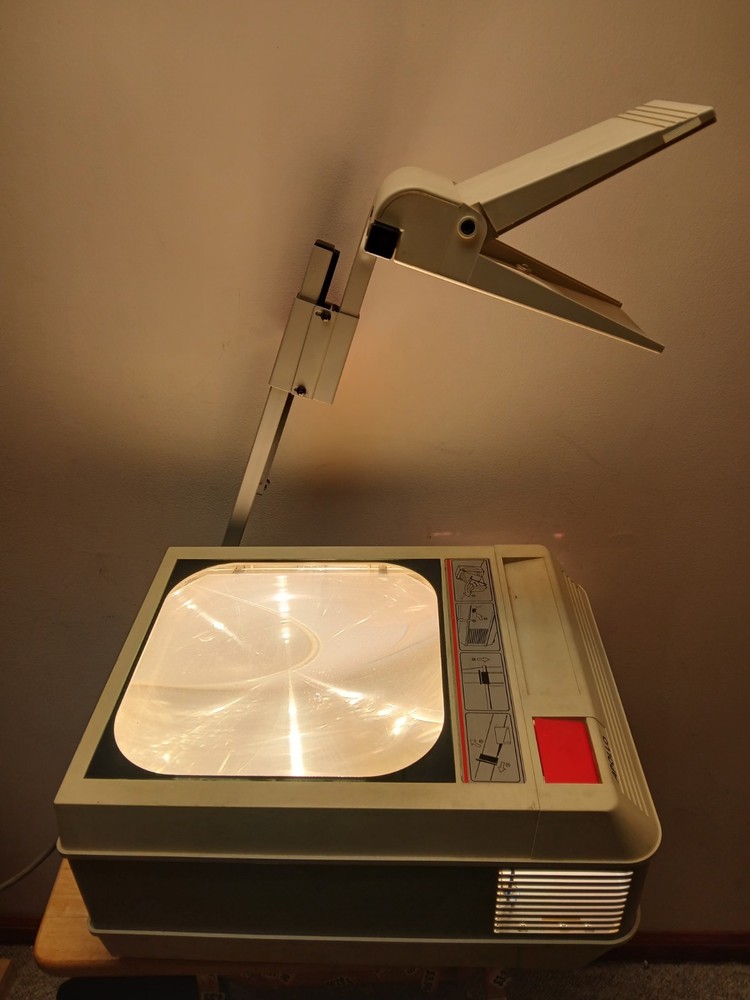 Vintage Apollo Eclipse AI 2000 Overhead Projector W/ Manual - Tested & Works