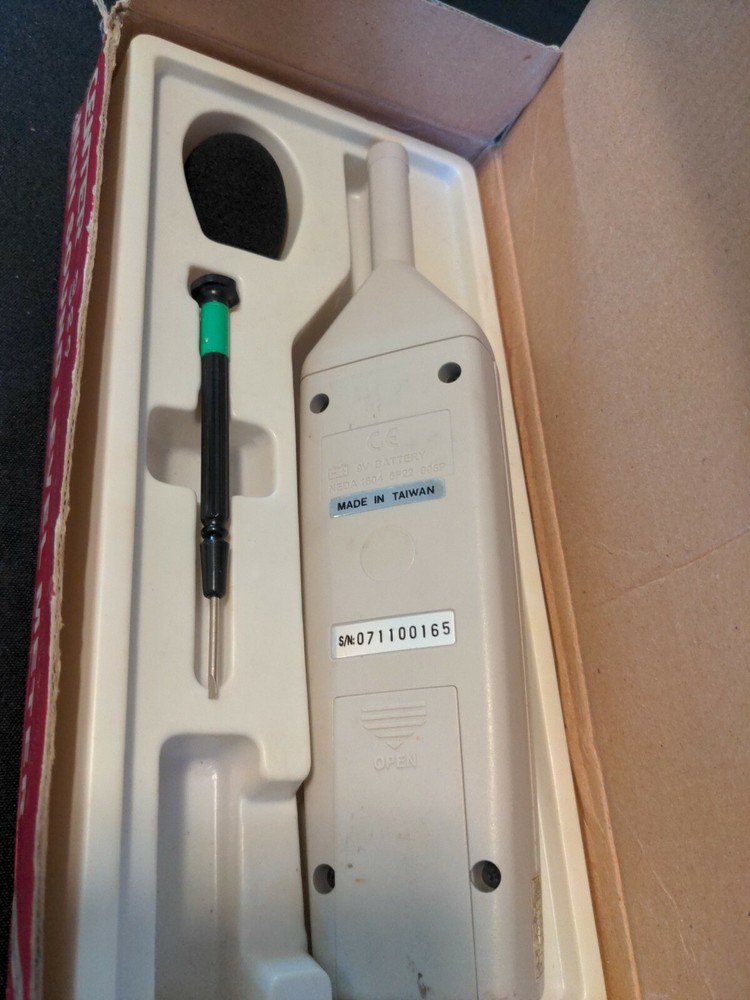 Center 329 Mini Sound Level Meter