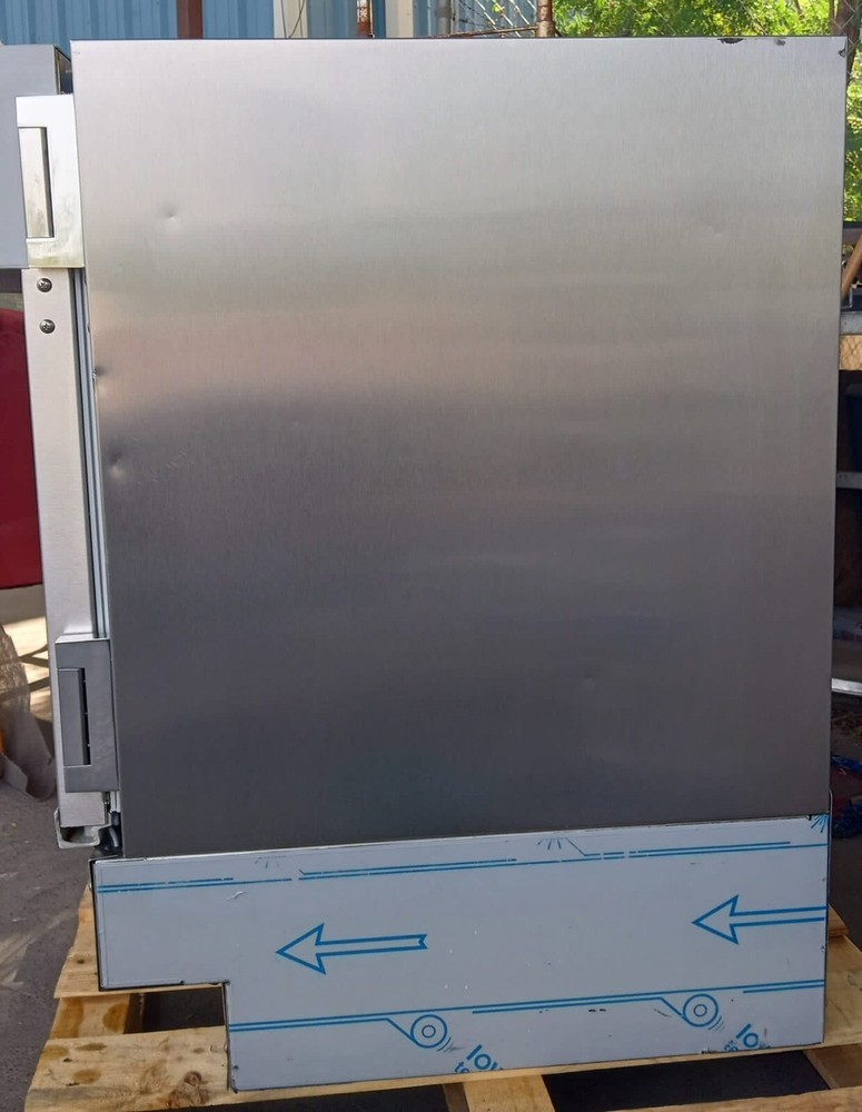 FOLLETT Performance Plus REF5PT MEDICAL GRADE REFRIGERATOR STAINLESS TOUCHSCREEN