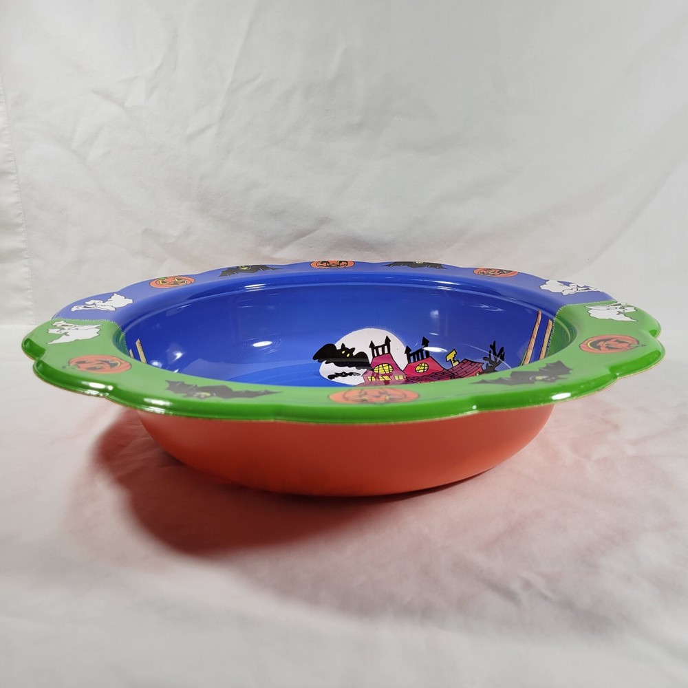 Halloween Trick or Treat Candy Plastic Bowl Ullman Spooky Pumpkin Patch Ghosts