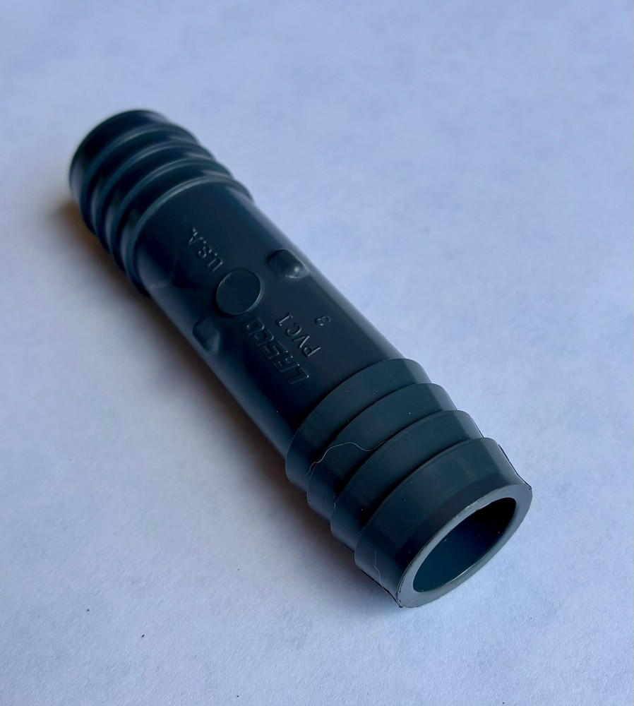 Supreme Fitting 3/4" Barbed PVC Coupling