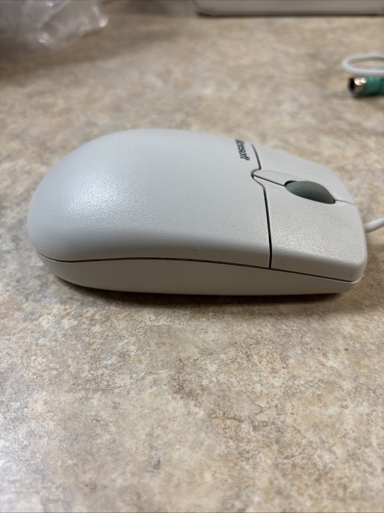 Microsoft IntelliMouse 1.1A PS/2 Optical Mouse 2-Button Scroll Wheel Tested