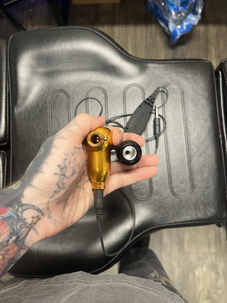 Cheyenne hawk Thunder Tattoo Machine Motor & Grip, Power Cable