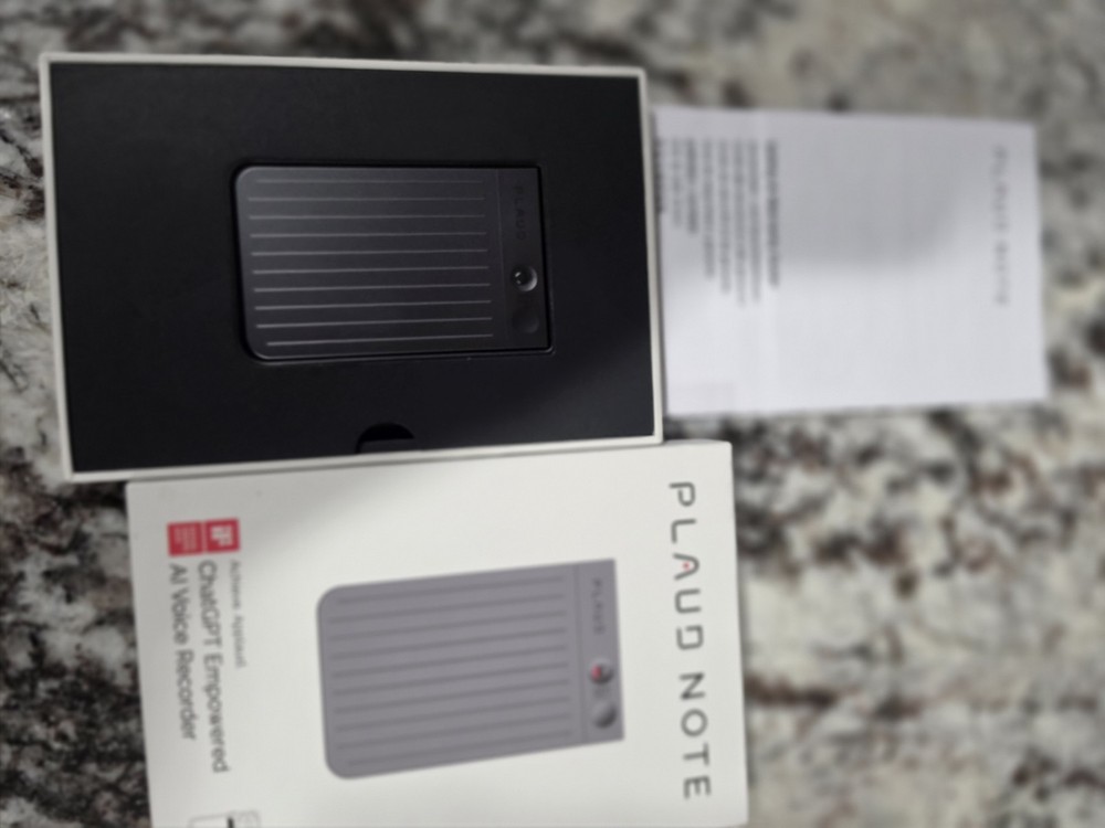 PLAUD NOTE - ChatGPT Empowered AI Voice Recorder - Model NB-100