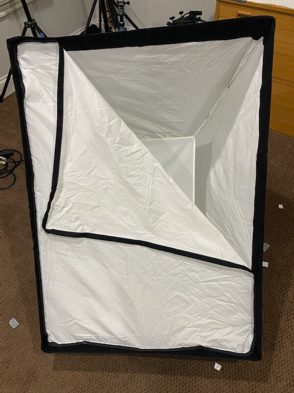 Westcott Softbox 30x40 (White Interior) and Baffle