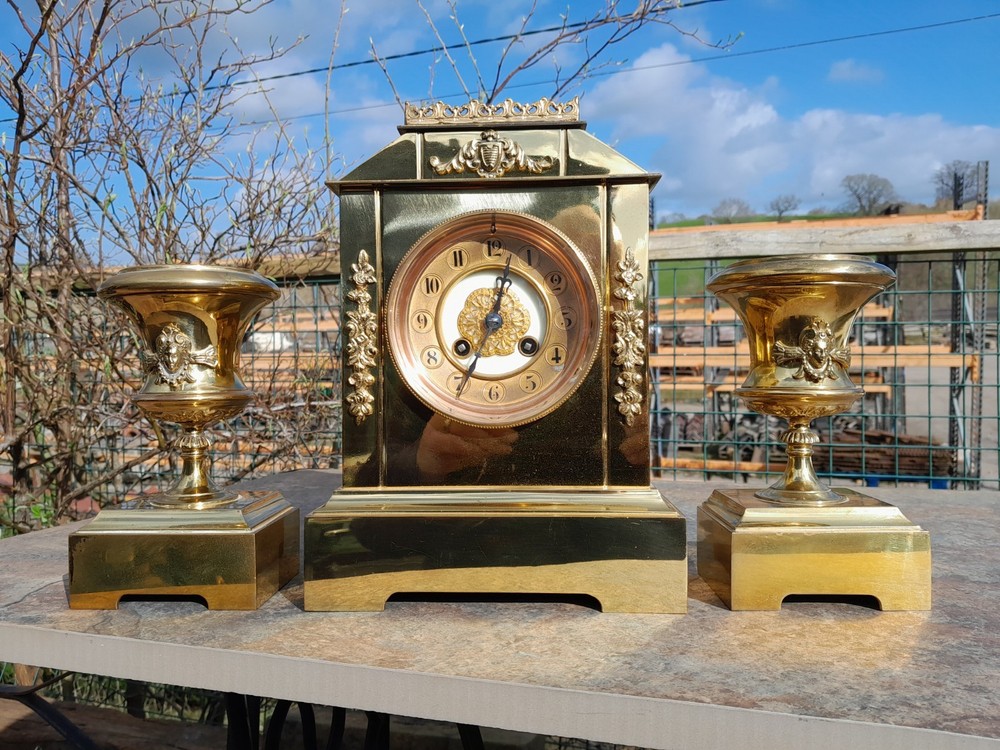High Quality Heavy French Gilded Brass Striking Mantel Clock Not Working Project