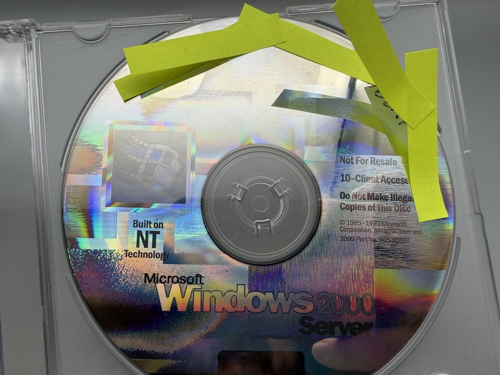 VTG Microsoft Windows 2000 Server 10 CAL & Windows 2000 Support Tools CDs READ