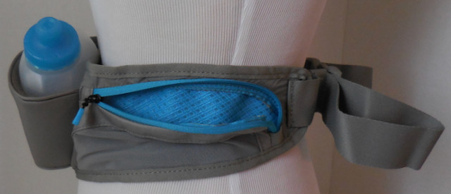 Nike Large flash belt 20oz Unisex Dust/Blue Force/Silver Size OSFM
