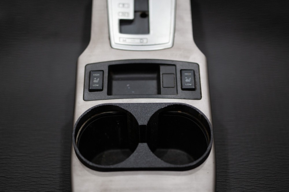 2010-2014 Subaru Legacy/Outback Cupholder (Automatic Only)
