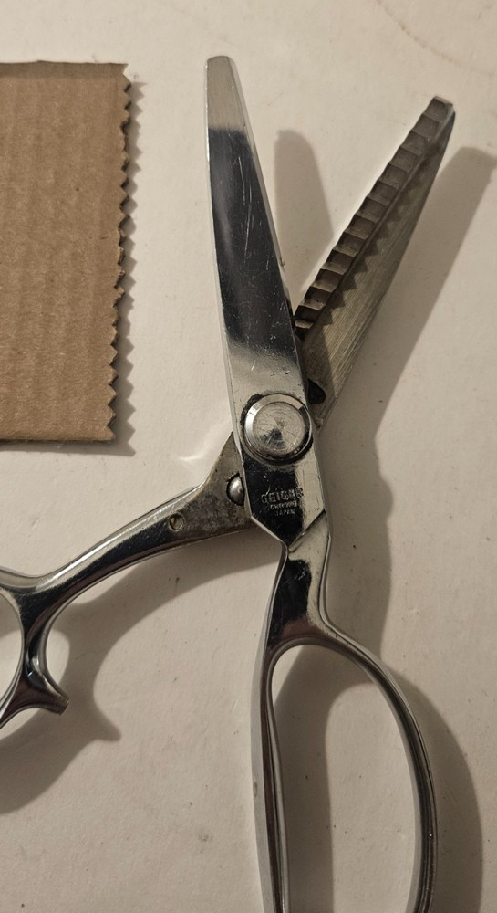 Vintage Geiger #8 Chrome Plated Zig Zag Pinking Shears Craft