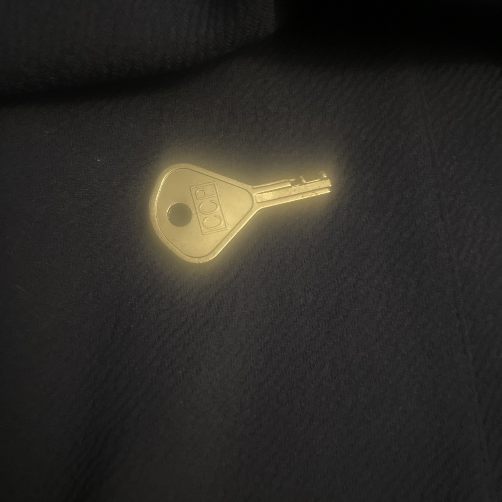 Used TRAILER HITCH LOCK WITH 1 key