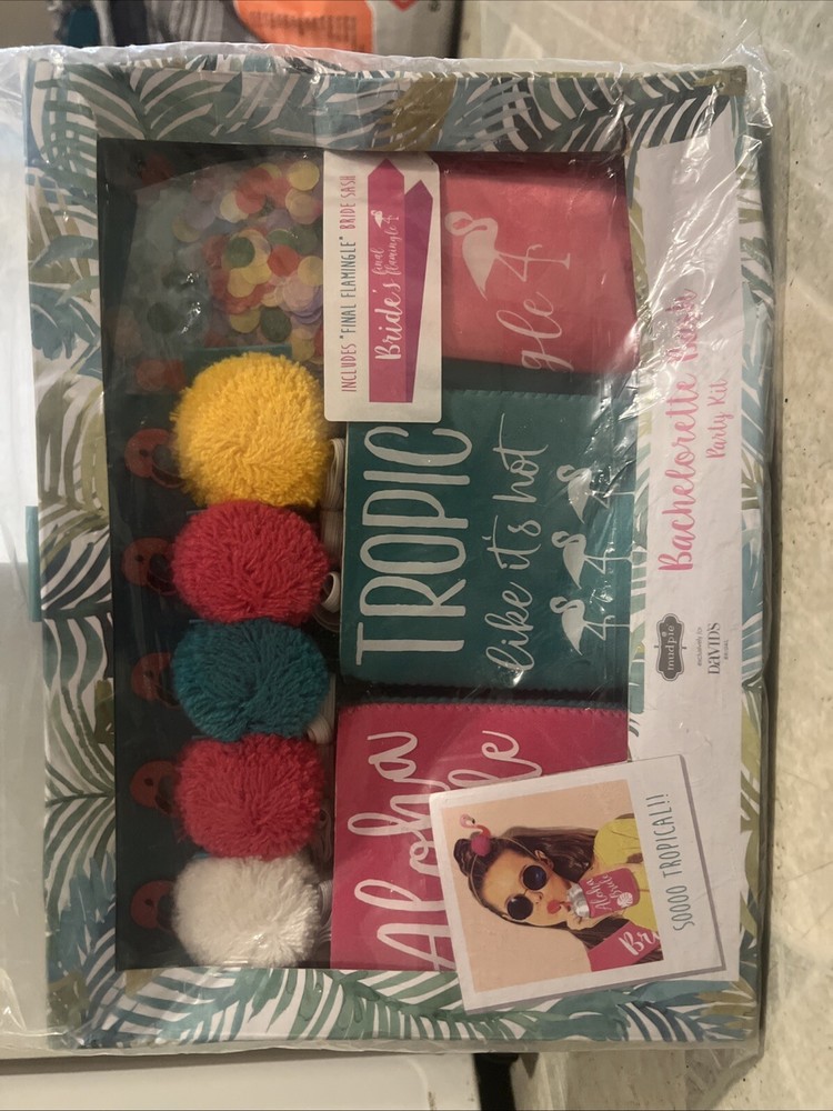 David's Bridal mudpie Bachelorette Bash Party Kit Tropical Flamingo Bash