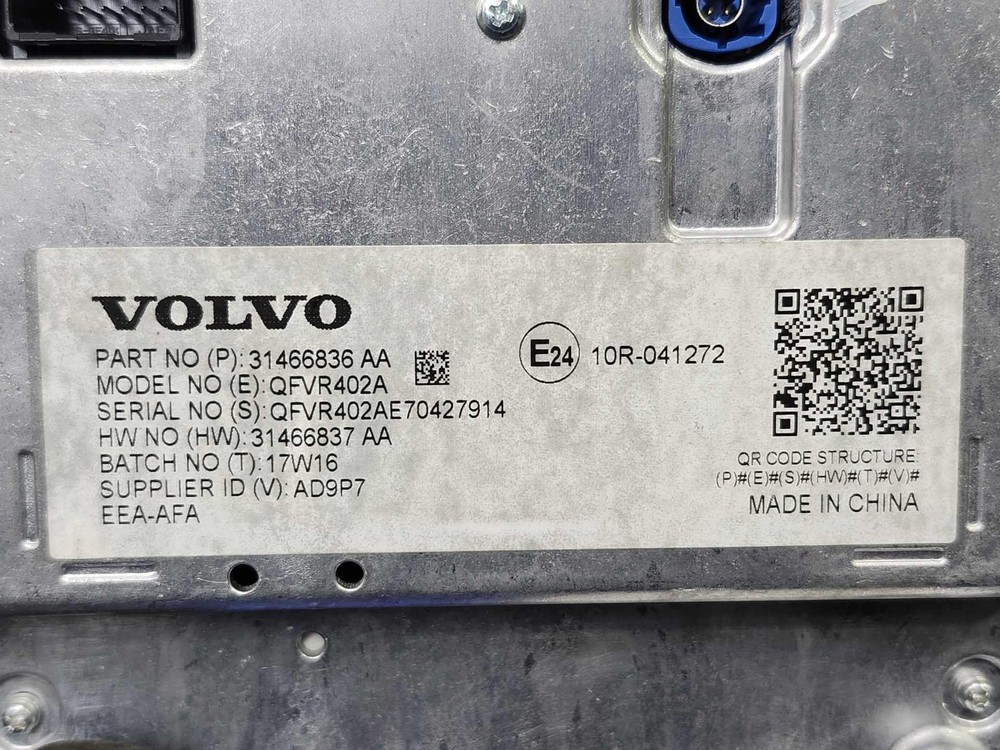 2017-2018 Volvo S90 Dashboard Panel Display Screen Genuine OEM 31466837