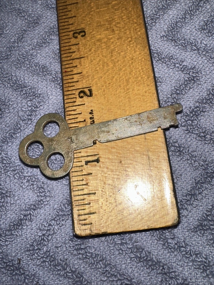 Antique Corbin Flat Key #1 Clover Leaf Design ￼