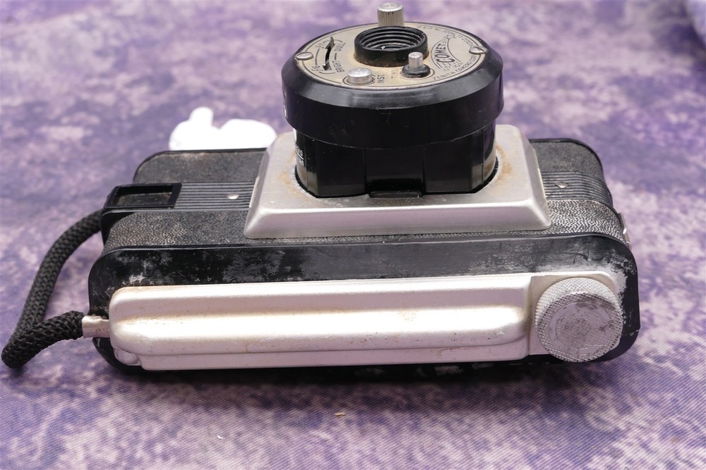 Zenith Camera Corp. Comet 127 Film Camera