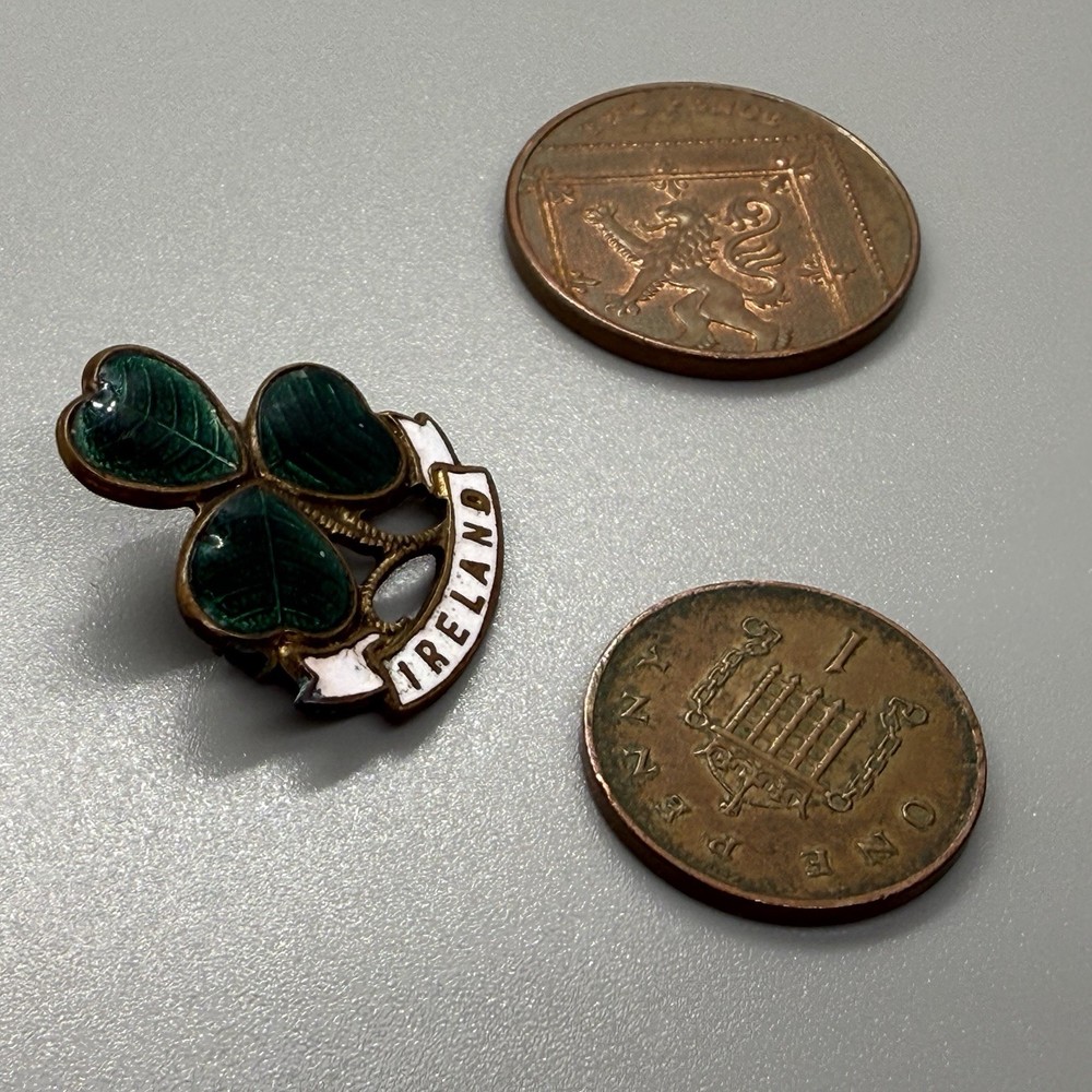 Vintage Badge Shamrock Enamel Three Leaf Clover Irish 1920'