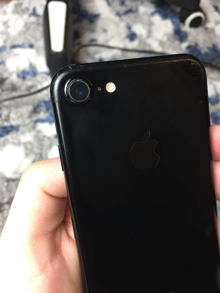 iphone 7 unlocked gb size is unknown(read The Description)