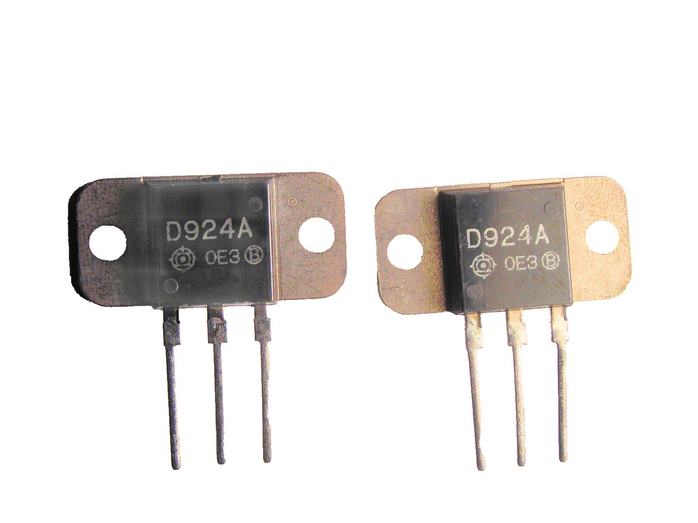 2SD924A "Original" Hitachi  Transistor 2 pcs