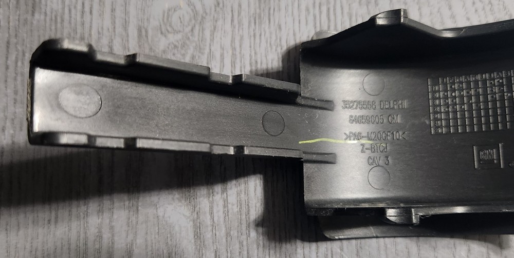Genuine GM Hinge Cover 84659605