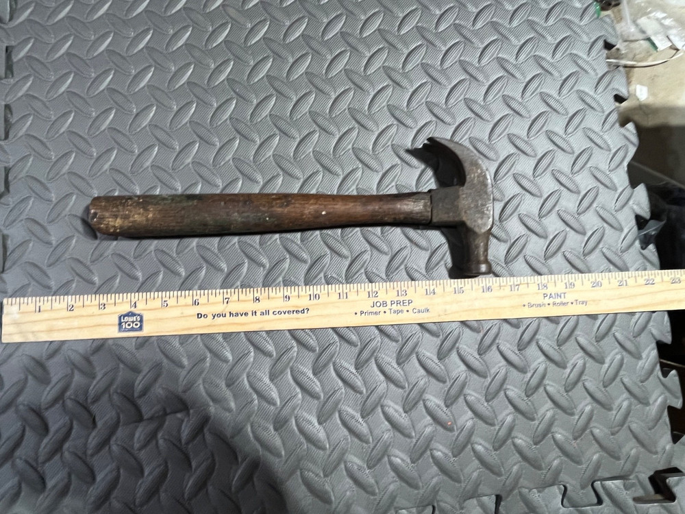 Antique claw hammer (26965)