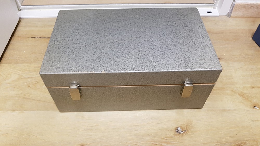 REICHERT AUSTRIA SIGHT MICROSCOPE WITH BOX UNUSED