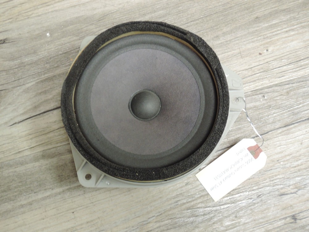2006 Subaru Outback Speaker