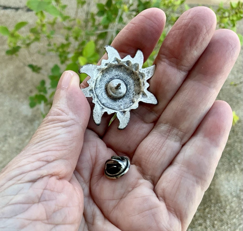 Edelweiss Big Button