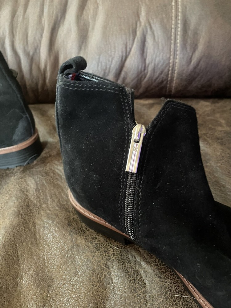 tommy hilfiger booties